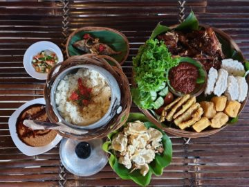 Saung Gawir Restaurant